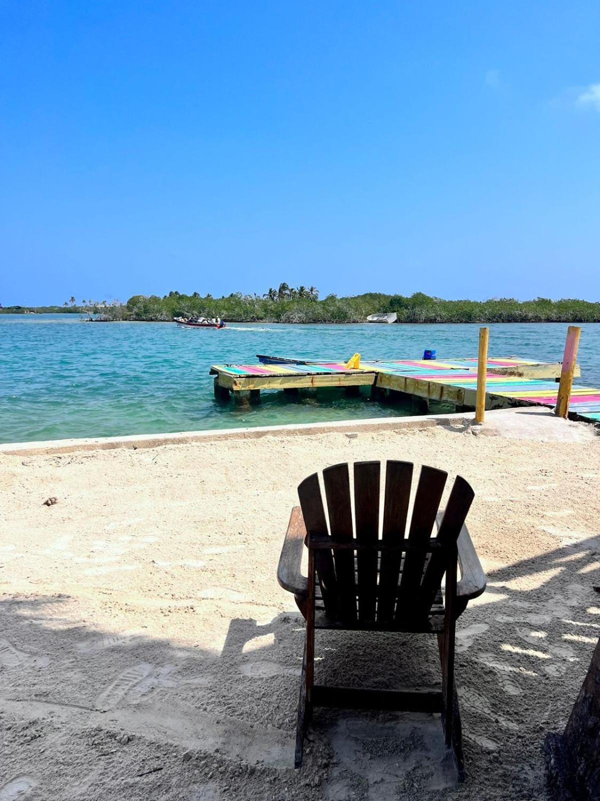 Hotel El Arca à Tintipan Island Extérieur photo
