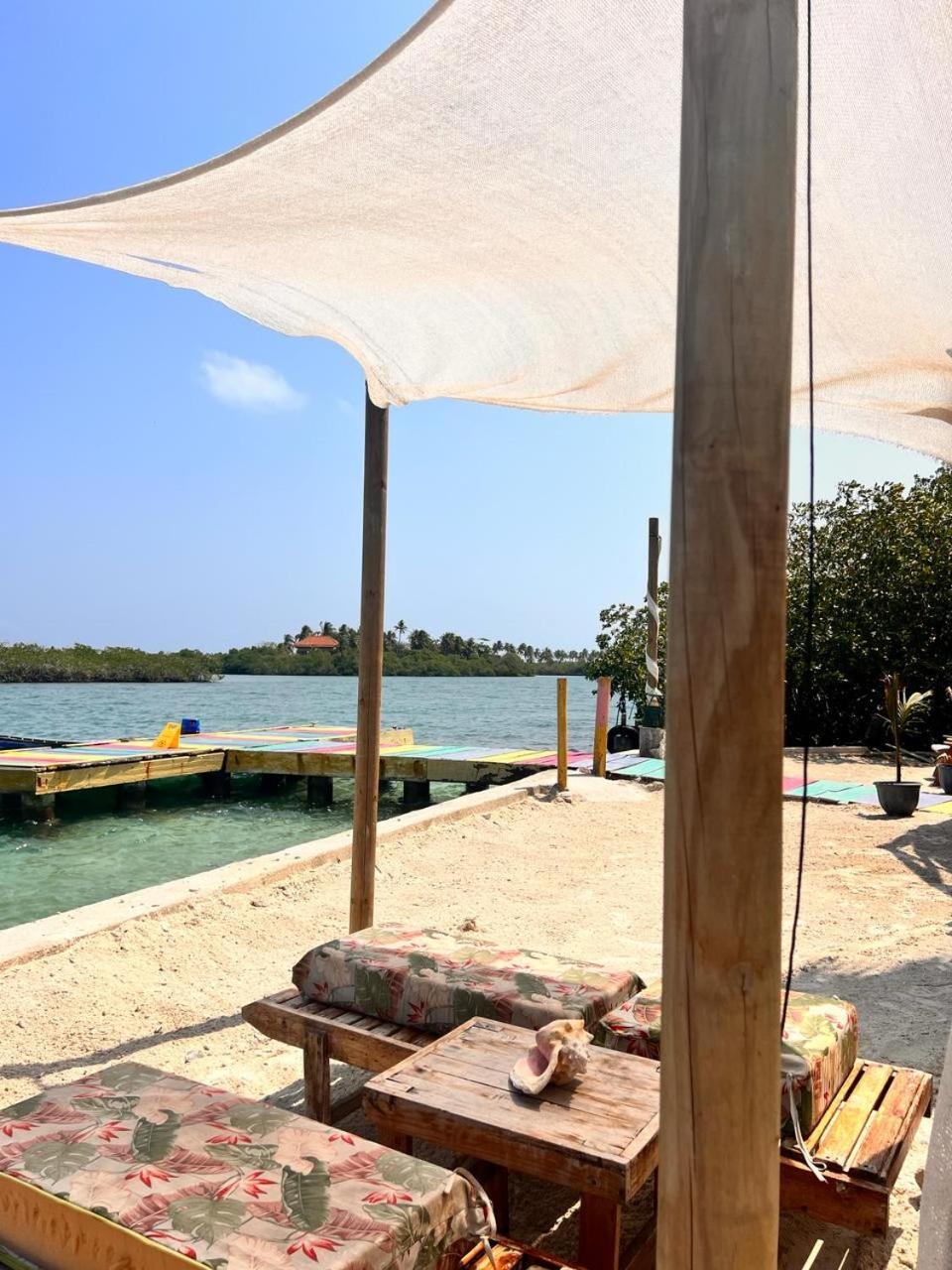 Hotel El Arca à Tintipan Island Extérieur photo